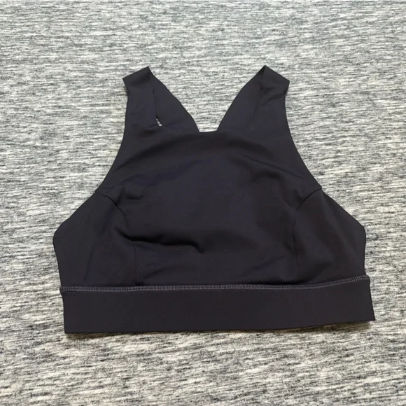 Lululemon Fast and Free Sports Bra Size 4 - Picture 2 of 3